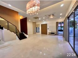 Serangoon Garden Estate (D19), Terrace #558160491